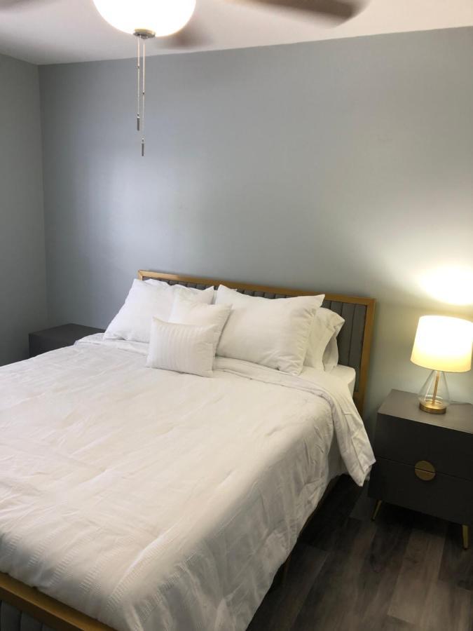 2 Bedrooms Vacation Home Тампа Экстерьер фото